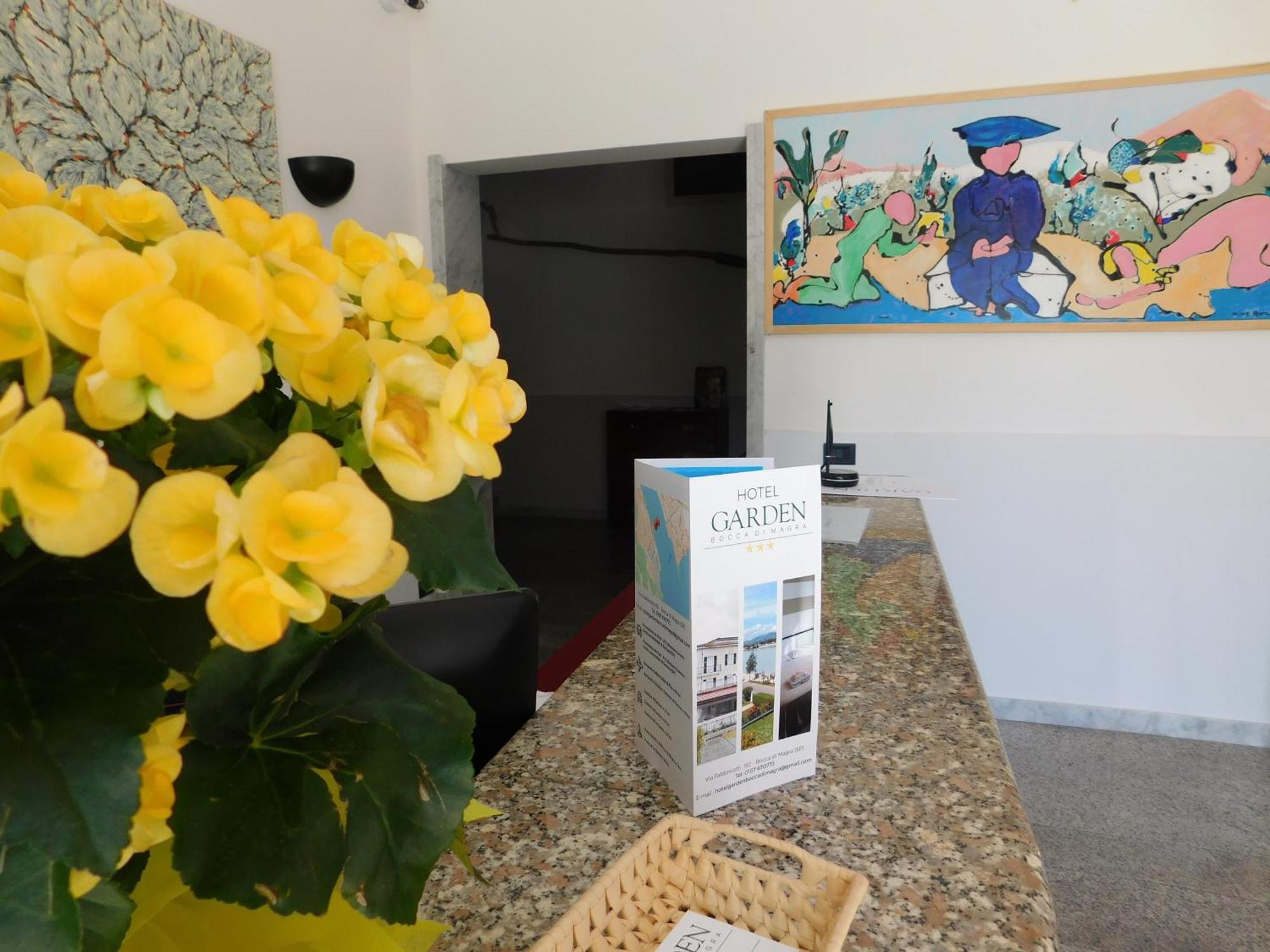 Hotel Garden Bocca Di Magra Exterior photo